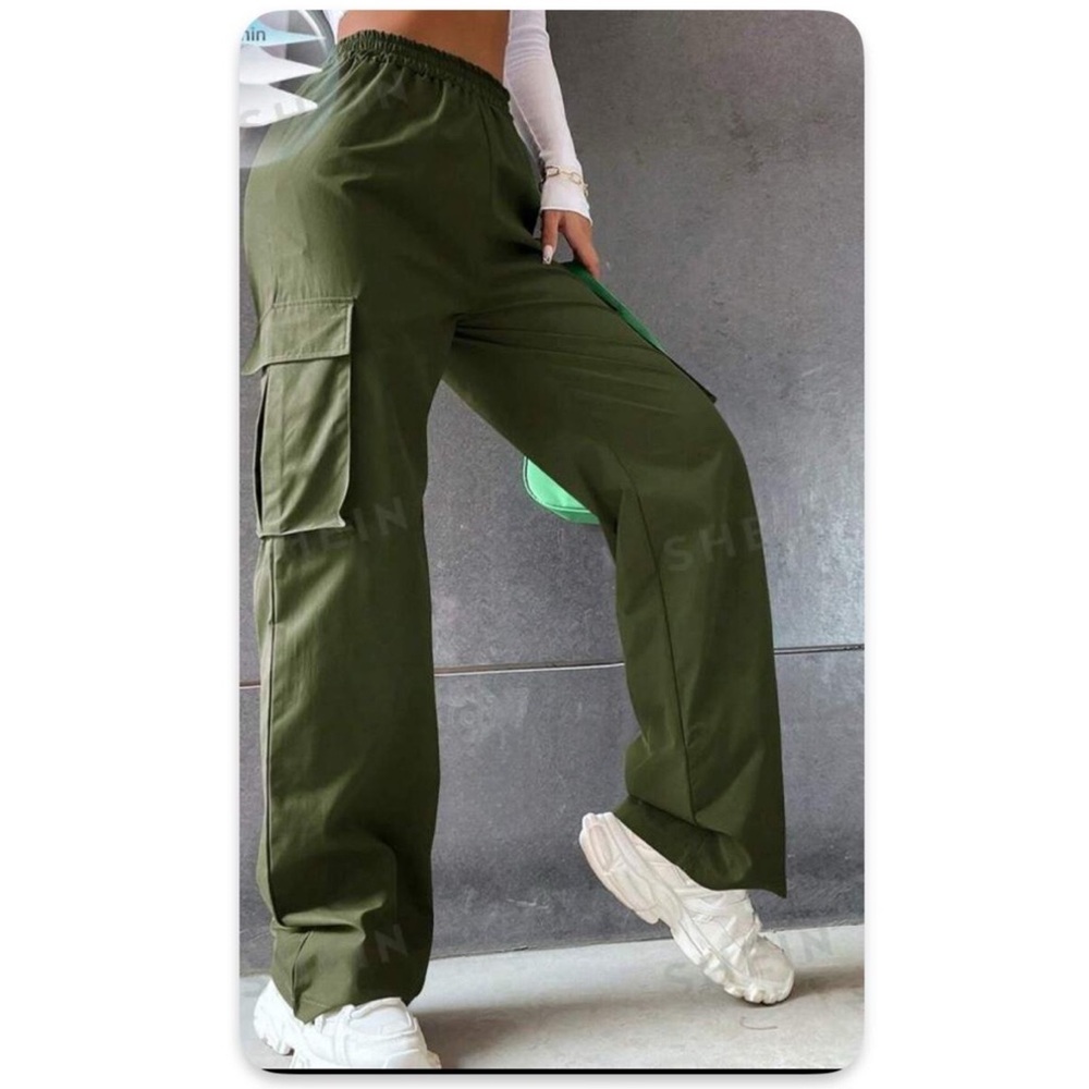 Green and khaki cargo pants #cargo